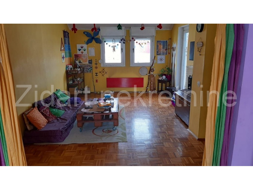 Квартира, 958 м², 161 000$ — FAKTOR